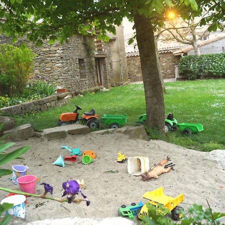 La Petite Maison Dans La Prairie Cassaignes Экстерьер фото